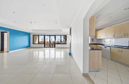 Apartment - 3 Bedrooms - 4 Bathrooms for rent in Porto Arabia - The Pearl Island - Doha Apartment - 3 Bedrooms - 4 Bathrooms for rent in Porto Arabia - The Pearl Island - Doha