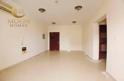 Apartment - 1 Bedroom - 1 Bathroom for rent in Umm Ghuwalina - Umm Ghuwailina - Doha