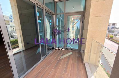 Apartment - 1 Bedroom - 2 Bathrooms for sale in Crystal Residence - Gewan Island - The Pearl Island - Doha Apartment - 1 Bedroom - 2 Bathrooms for sale in Crystal Residence - Gewan Island - The Pearl Island - Doha