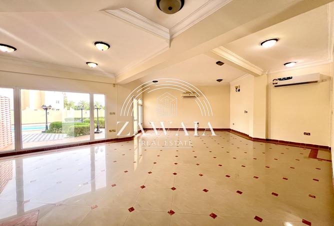 53568849 - Property Image 3