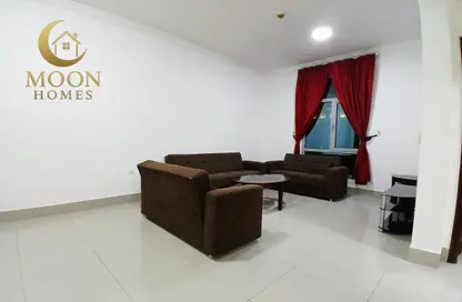 Apartment - 1 Bedroom - 1 Bathroom for rent in Umm Ghuwailina 4 - Umm Ghuwailina - Doha