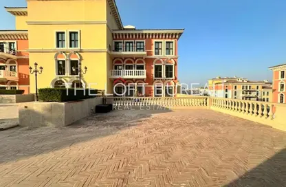 Apartment - 3 Bedrooms - 4 Bathrooms for rent in Teatro - Qanat Quartier - The Pearl Island - Doha
