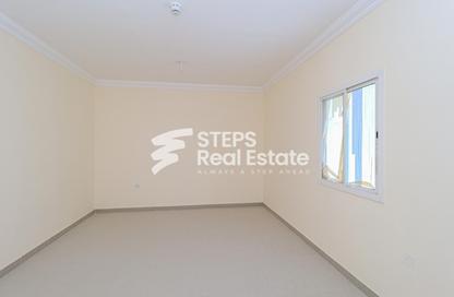Labor Camp - Studio - 7+ Bathrooms for rent in East Industrial Street - Birkat Al Awamer - Al Wakra
