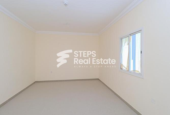 61169001 - Property Image 3