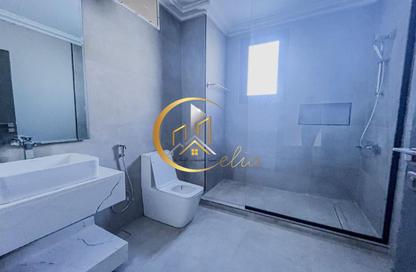 Apartment - 2 Bedrooms - 3 Bathrooms for rent in Bin Omran 35 - Fereej Bin Omran - Doha