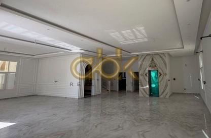 Villa - 7+ Bedrooms - 7+ Bathrooms for sale in Al Kheesa - Al Kheesa - Umm Salal Mohammed