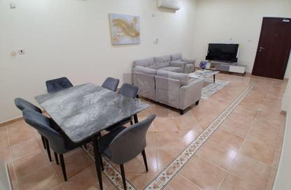 Apartment - 2 Bedrooms - 2 Bathrooms for rent in Bin Omran 35 - Fereej Bin Omran - Doha