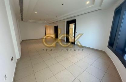 Apartment - 1 Bedroom - 2 Bathrooms for rent in East Porto Drive - Porto Arabia - The Pearl Island - Doha