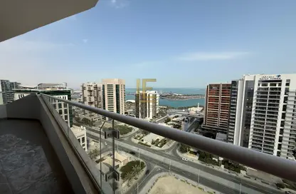 Apartment - 1 Bedroom - 2 Bathrooms for rent in Lusail Marina Heights - Marina District - Lusail