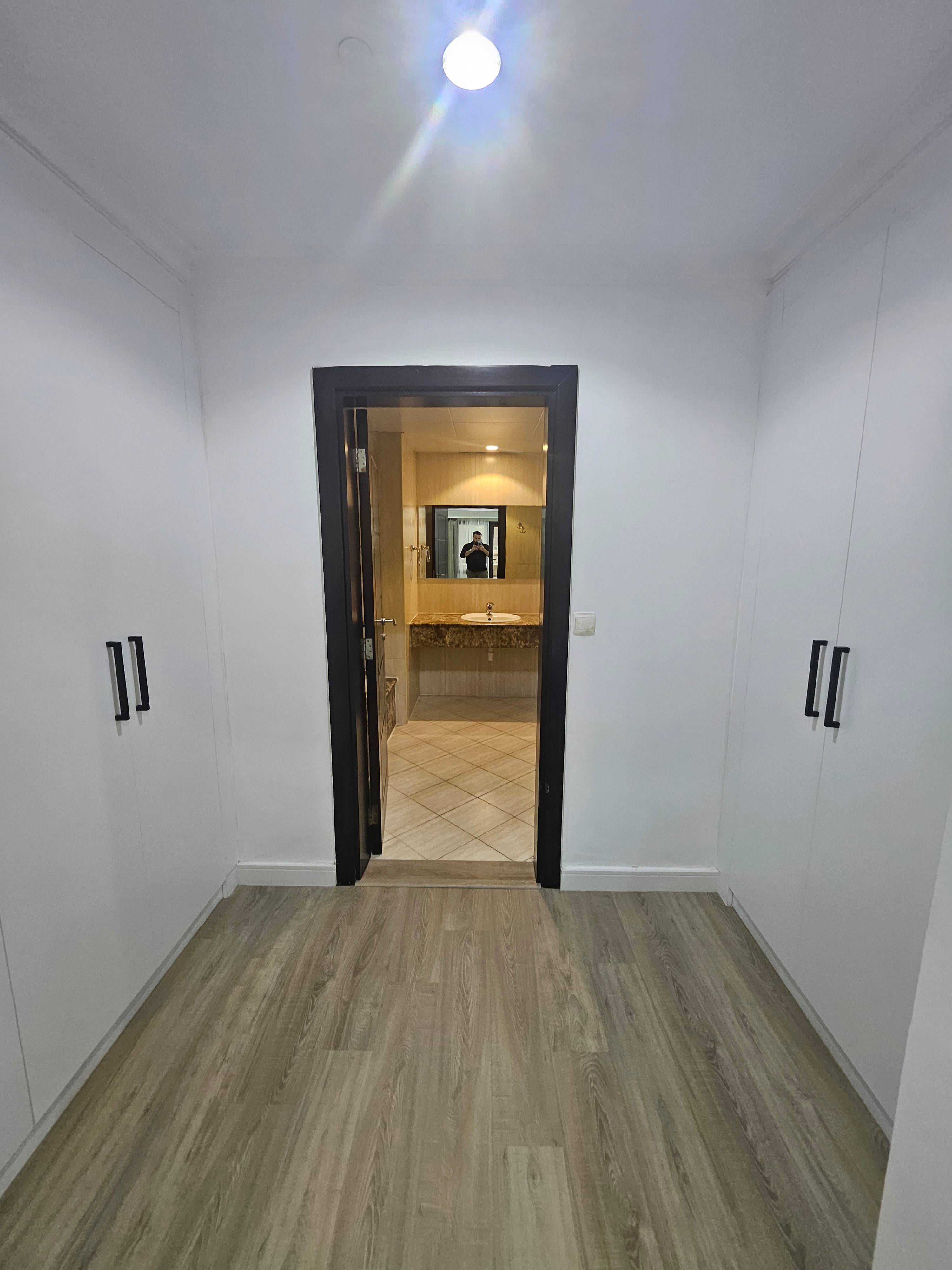 LUXURY BIG LAYOUT 1BEDROOM FULLY FURNISHED BALCONY thumbnail 13