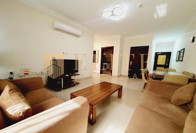 1032369 - Property Image 2