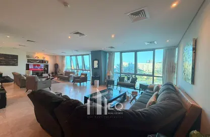 Apartment - 3 Bedrooms - 5 Bathrooms for rent in Zig Zag Tower A - Zig Zag Towers - West Bay - Doha