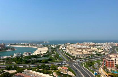 Apartment - 1 Bedroom - 2 Bathrooms for rent in Porto Arabia - The Pearl Island - Doha