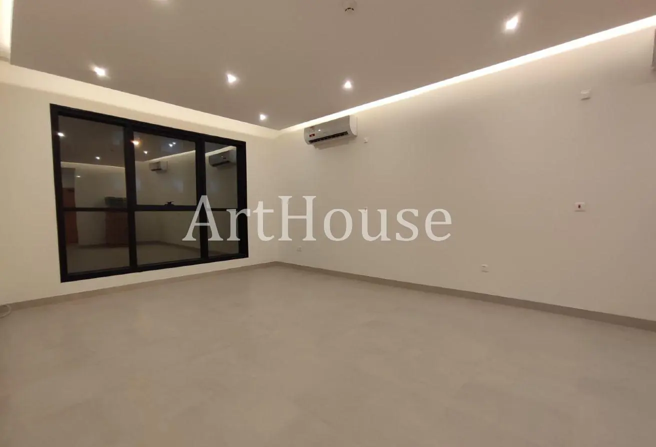 62912215 - Property Main Image
