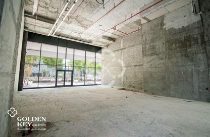 Shop - Studio - 1 for rent in Lusail City - Lusail