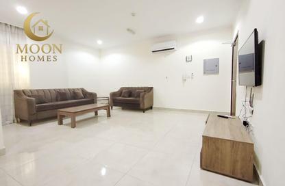 Apartment - 1 Bedroom - 2 Bathrooms for rent in Salaja Street - Doha Al Jadeed - Doha