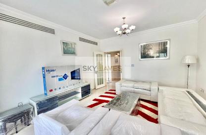 Apartment - 2 Bedrooms - 3 Bathrooms for rent in West Bay Tower - West Bay - West Bay - Doha