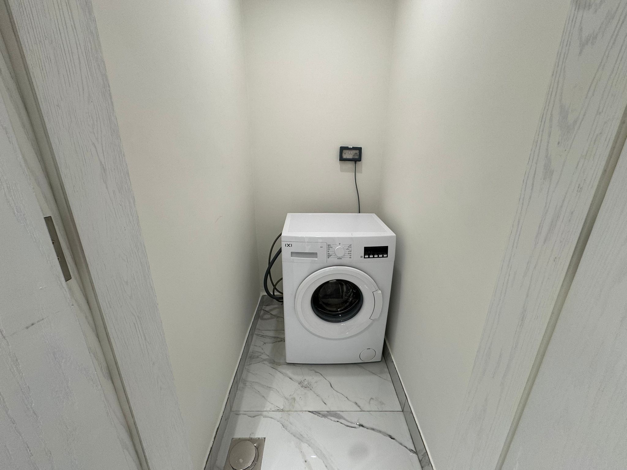 BRAND NEW 2BEDROOM FULLY FURNISHED WITH BALCONY thumbnail 9