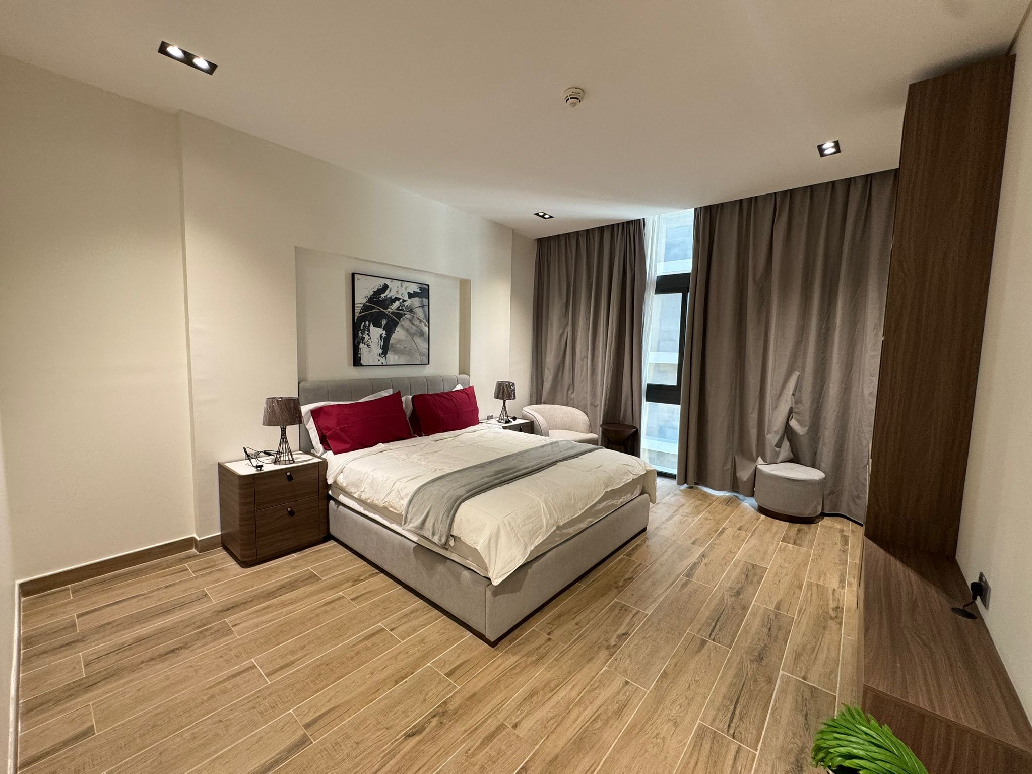 BRAND NEW 2BEDROOM FULLY FURNISHED WITH BALCONY thumbnail 18