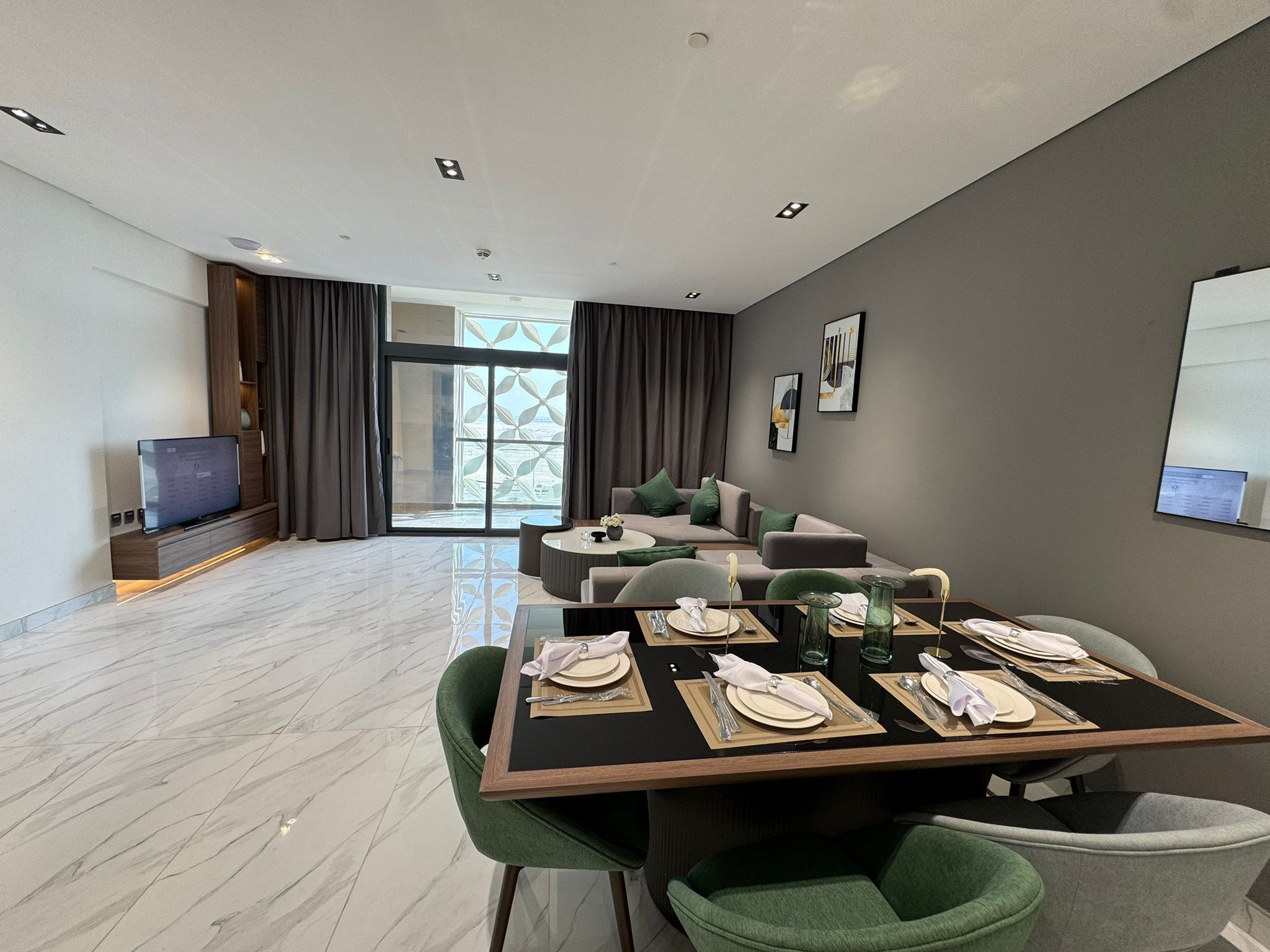 BRAND NEW 2BEDROOM FULLY FURNISHED WITH BALCONY thumbnail 7