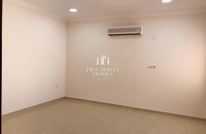 Villa - 5 Bedrooms - 6 Bathrooms for rent in Duhail Villas - Al Duhail - Doha