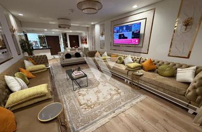Apartment - 1 - 2 for rent in Tower 27 - Viva Bahriyah - The Pearl Island - Doha