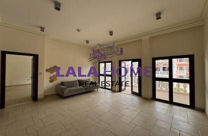 Apartment - 1 Bedroom - 2 Bathrooms for rent in Teatro - Qanat Quartier - The Pearl Island - Doha