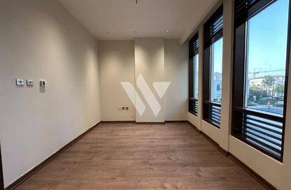 Apartment - 3 Bedrooms - 4 Bathrooms for rent in Giardino Apartments - The Pearl Island - Doha Apartment - 3 Bedrooms - 4 Bathrooms for rent in Giardino Apartments - The Pearl Island - Doha