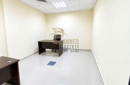 Office Space - Studio - 4 for rent in Al Muntazah Street - Al Muntazah - Doha