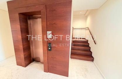 Duplex - 4 Bedrooms - 6 Bathrooms for rent in Crystal Residence - Gewan Island - The Pearl Island - Doha
