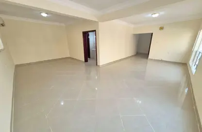 Compound - 3 Bedrooms - 3 Bathrooms for rent in OPT-TCHR - Al Gharrafa - Al Gharrafa - Doha