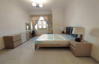 Apartment - 2 Bedrooms - 3 Bathrooms for rent in Anas Street - Fereej Bin Mahmoud North - Fereej Bin Mahmoud - Doha