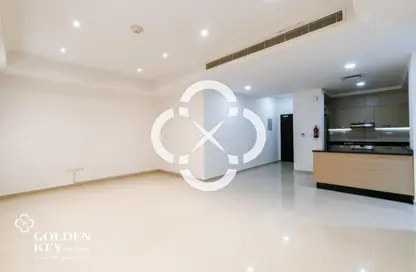 Apartment - 2 Bedrooms - 2 Bathrooms for rent in Al Nasr Street - Al Nasr - Doha