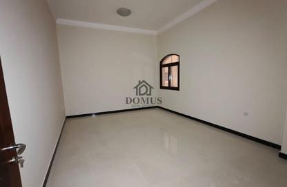 Apartment - 3 Bedrooms - 3 Bathrooms for rent in Al Zubair Bakkar Street - Al Sadd - Doha