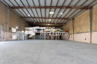 Warehouse - Studio - 1 Bathroom for rent in Industrial Area 4 - Industrial Area - Industrial Area - Doha