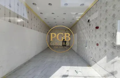 Shop - Studio - 1 Bathroom for rent in Fereej Kulaib - Doha