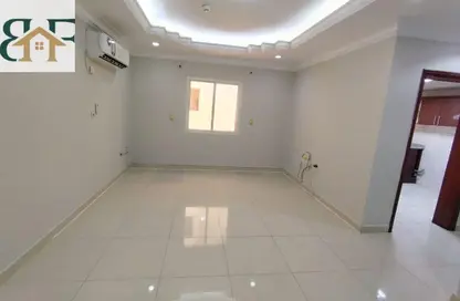 شقة - 2 غرف نوم - 2 حمامات للايجار في شارع السد - السد - الدوحة
