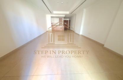 Apartment - Studio - 1 Bathroom for rent in Porto Arabia Townhouses - Porto Arabia - The Pearl Island - Doha