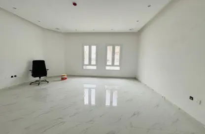 Apartment - 2 Bedrooms - 2 Bathrooms for rent in Abu Talha Street - Fereej Bin Omran - Doha Apartment - 2 Bedrooms - 2 Bathrooms for rent in Abu Talha Street - Fereej Bin Omran - Doha