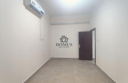 Apartment - 1 - 1 for rent in Tadmur Street - Old Airport Road - Doha