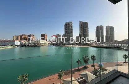 Apartment - 1 Bedroom - 1 Bathroom for rent in Crystal Residence - Gewan Island - The Pearl Island - Doha