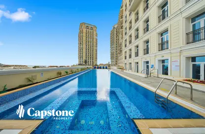 Apartment - 3 Bedrooms - 5 Bathrooms for rent in The Garden - Floresta Gardens - The Pearl Island - Doha
