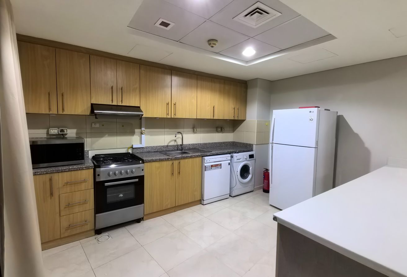 Exclusive Deal Fully Furnished 3BHK Prime location thumbnail 2