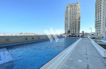Apartment - 3 Bedrooms - 4 Bathrooms for rent in Floresta Gardens - Floresta Gardens - The Pearl Island - Doha