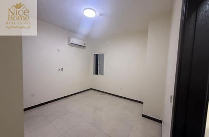 Apartment - 2 Bedrooms - 2 Bathrooms for rent in Fereej Bin Mahmoud - Doha