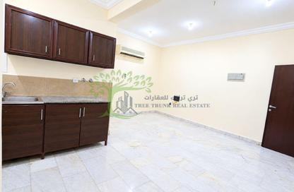 Apartment - 1 - 1 for rent in Umm Ghuwailina 4 - Umm Ghuwailina - Doha