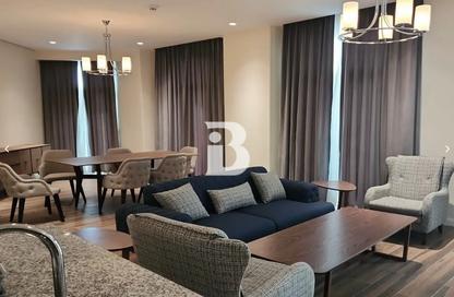 Apartment - 2 Bedrooms - 4 Bathrooms for sale in Floresta Gardens - Floresta Gardens - The Pearl Island - Doha