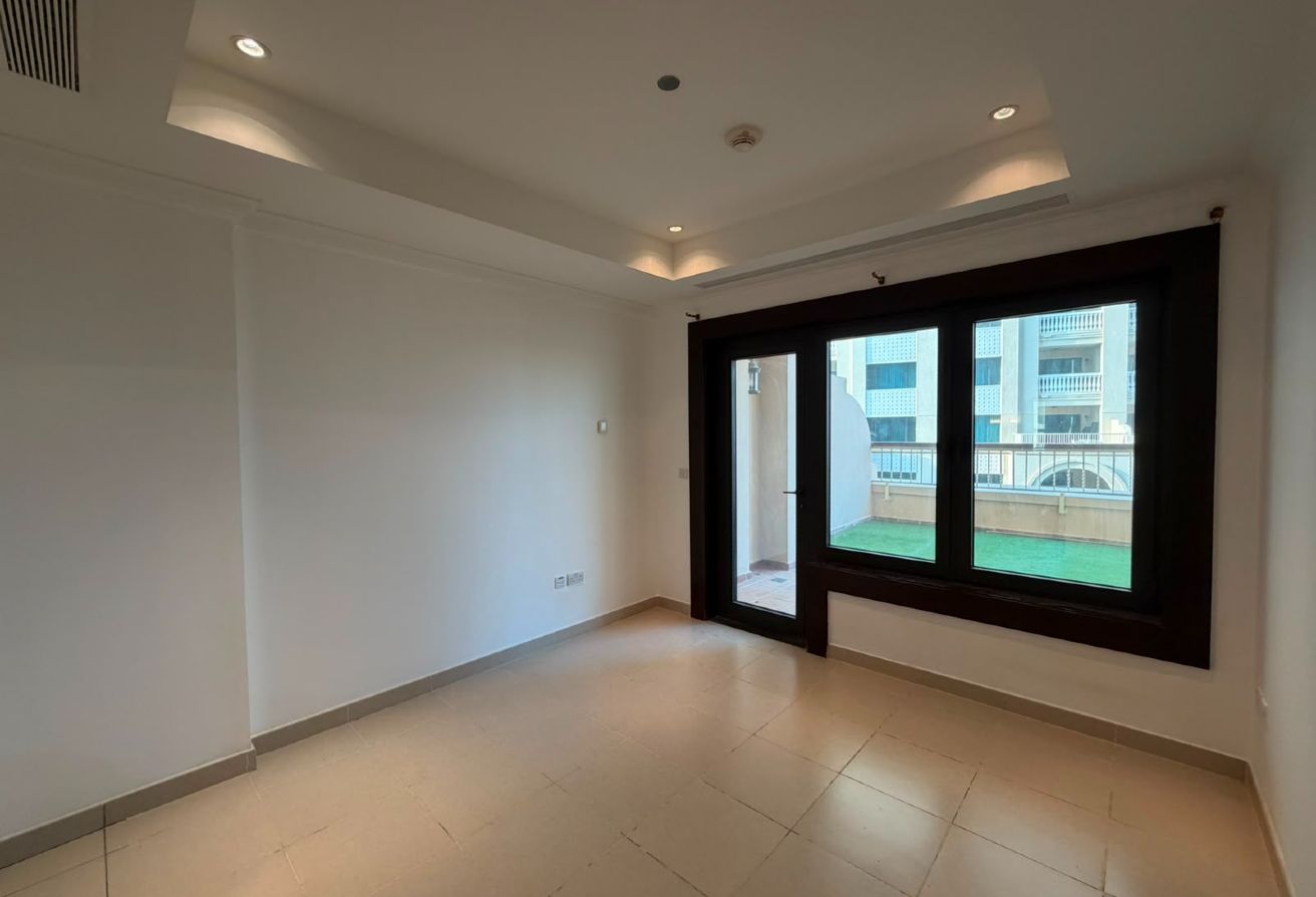 1BHK | Semi-Furnished | QAR 6,500 | Porto Arabia thumbnail 9