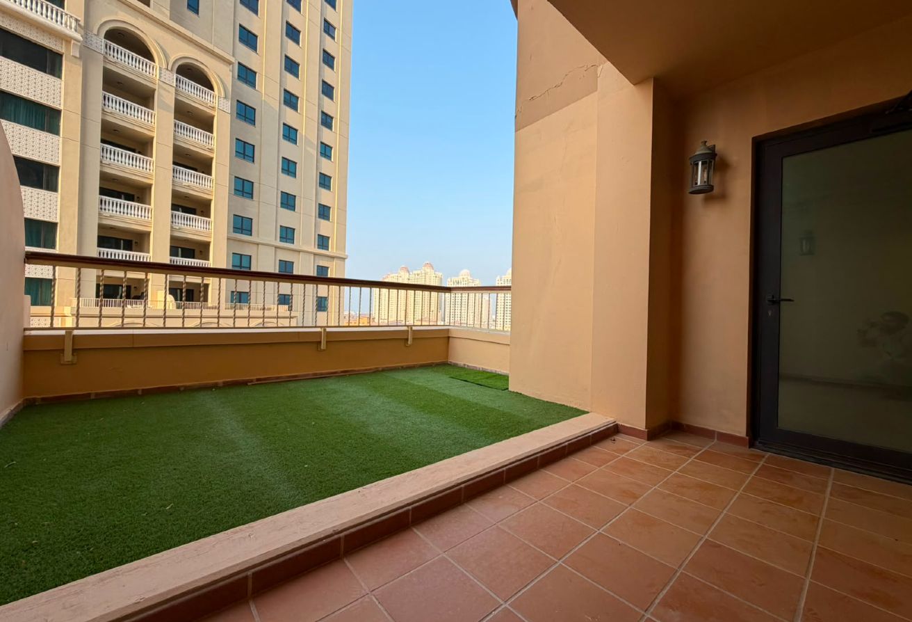1BHK | Semi-Furnished | QAR 6,500 | Porto Arabia thumbnail 8