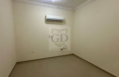 Apartment - Studio - 1 Bathroom for rent in Al Maamoura - Al Maamoura - Doha